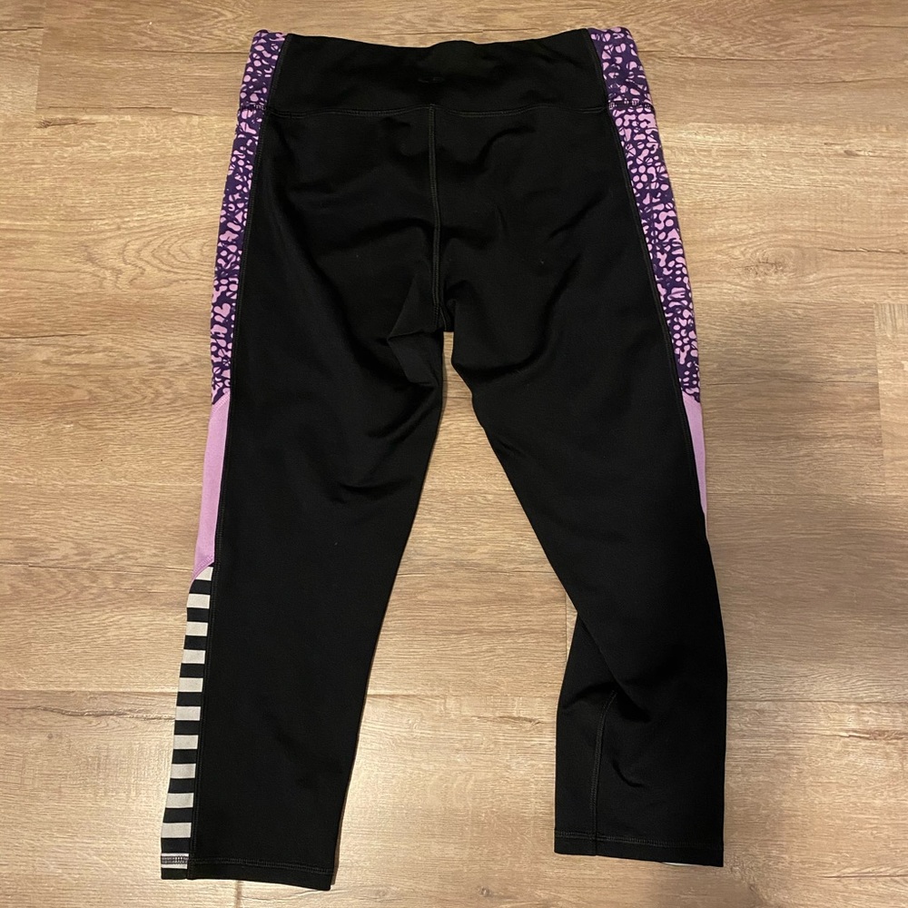 Workout Capris - image 4